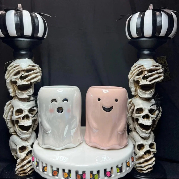 Cupcakes & Cashmere - Christian Siriano Pink & White Halloween Ghost Candles - Picture 1 of 12
